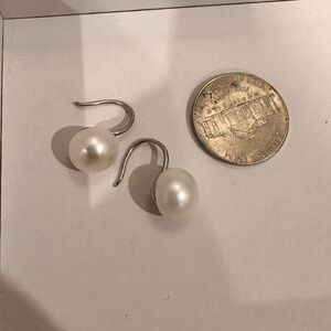 Elegant Sterling Silver freshwater Pearl Drop Earrings